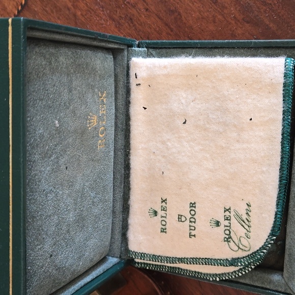 Rolex Stainless Steel w 18K White Gold Bezel 31 Jewel Watch w Receipts, Box, etc - Picture 8 of 9